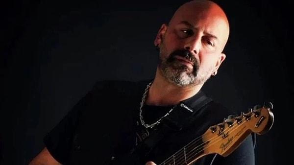 Ankara Çayyolu’nda çıktığı mekanda kendisinden istenen istek parçayı bilmediğini söylediği için katledilen müzisyen Onur Şener, hepimizin yüreğini yaktı…