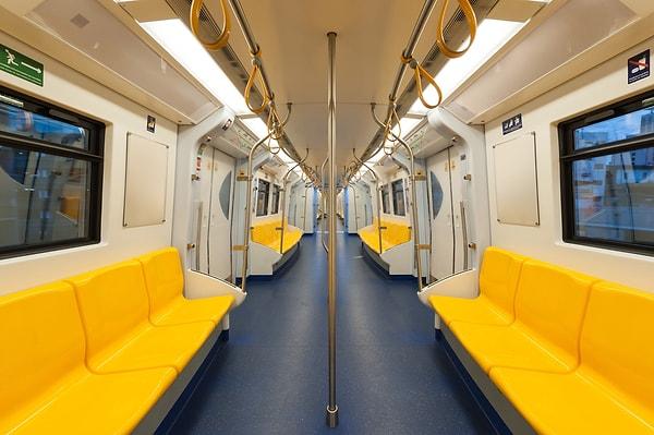 18. Japonya'da eğer tren vaktinde hareket etmezse metro şirketi özür diliyor.