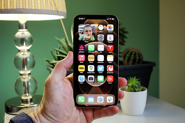 iPhone kullanıcıları telefonlarının basit bir kullanıma sahip olması nedeniyle çok seviyor. Ancak bunu daha da kolay hale getirmek için bazı hileler mevcut.