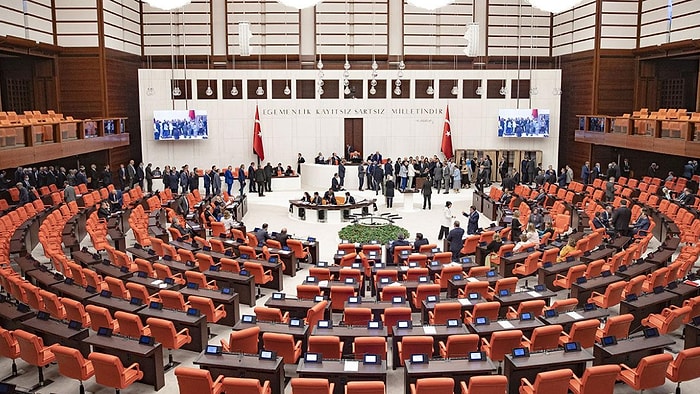 Öğrenciye Yardım Teklifi: CHP İstedi, AK Parti-MHP Reddetti