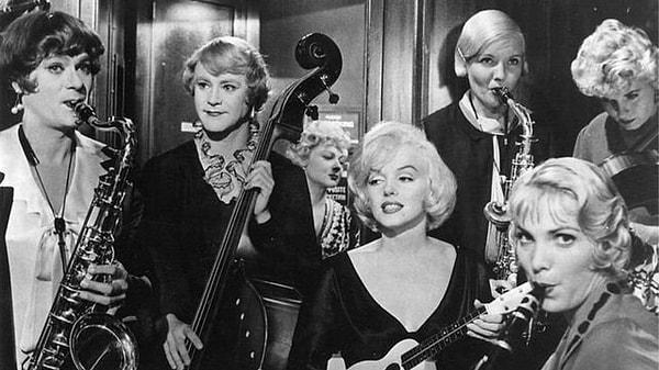 12. Bazıları Sıcak Sever / Some Like It Hot (1959) | IMDb 8.2