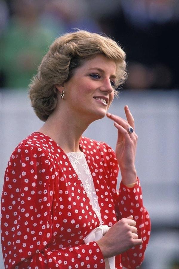 1. Birçok kişinin kalbinde taht kuran Lady Diana hakkında yıllar sonra yeni bir sır ortaya çıktı!