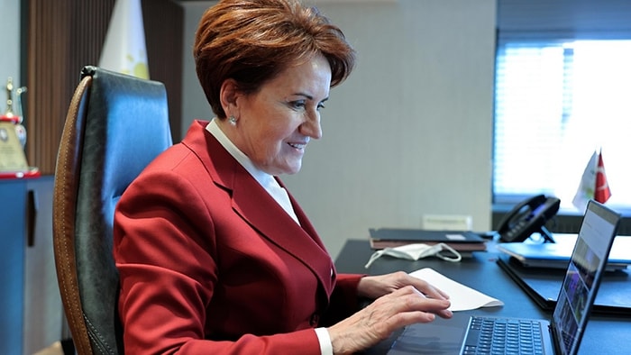 Meral Akşener Günde İki Buçuk Paket İçtiği Sigarayı Bırakmış