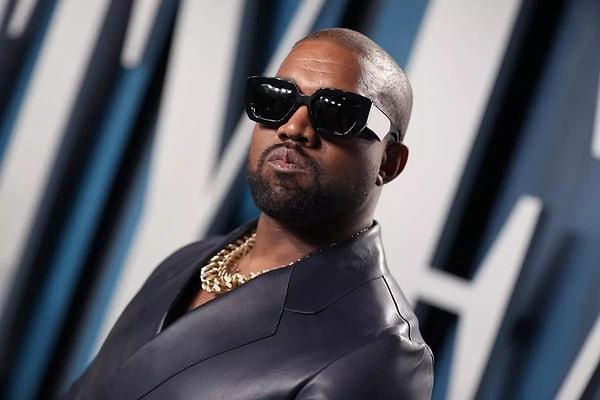 Kanye West, Kim Kardashian'dan ayrıldıktan sonra birçok skandalla gündeme gelmeye başladı.