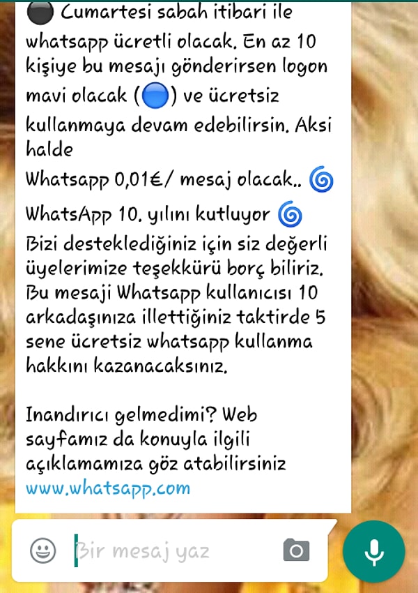 Ama bizim buralara gelmemiz hiç de kolay olmadı. "Allah'ını seversen patlaş" diye başlayan zincir bayrak mesajları, "Watsapp paralı olacak ACİLL" diye gelen mesajlar neler neler...