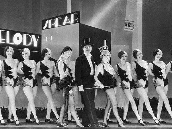 16. İlk "Çok Konuşan, Şarkı Söyleyen, Dans Eden" Film: The Broadway Melody (1929)