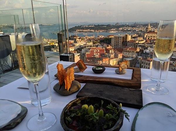 Mikla Ekim 2005'te The Marmara Pera'nın enfes boğaz manzaralı çatısında açıldı. Mikla, "Yeni Anadolu Mutfağı" olarak adlandırılan akımın ilk ve en önemli temsilcisi. Aynı zamanda Mikla 2015 yılından beri "The World's 50 Best Restaurants" listesinde yer alıyor.