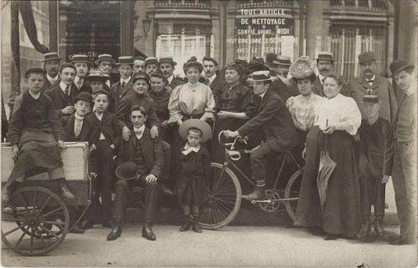 20. Paris'te çekilen grup fotoğrafı - 1910: