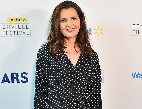 Она добавила: "Я могла бы избежать такого обращения, если бы знала, как реагировать или что делать во время прослушивания. Но, вы знаете, я была настолько неконфликтным человеком, что просто не сделала этого"