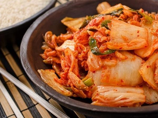 3. Kimchi (Kore Turşusu)
