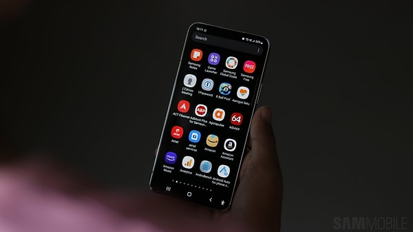 Samsung'un yeni Android arayüzü One UI 5.0 için perde aralanıyor. Samsung Geliştirici Konferansı ile tanıtılacak Android 13 tabanlı One UI 5.0 güncellemesi tasarım ve performans iyileştirmeleri sunuyor.