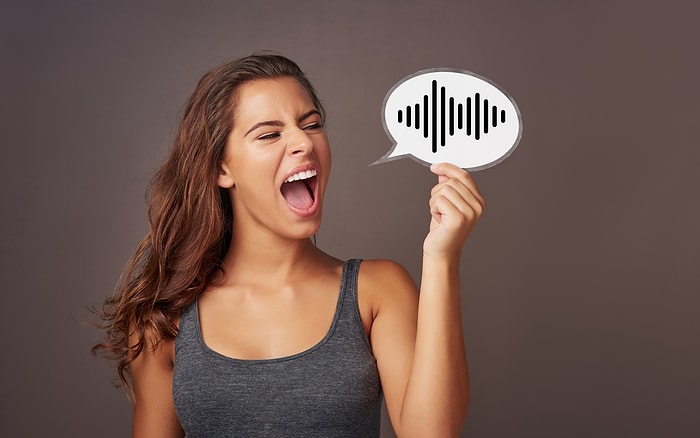 Почему нам не нравится звучание собственного голоса