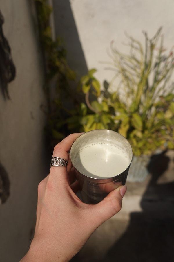 Üç kademeli sıcaklık ayarıyla kahvenizi nasıl içmeyi seviyorsanız süt sıcaklığını ayarlayabilirsiniz.