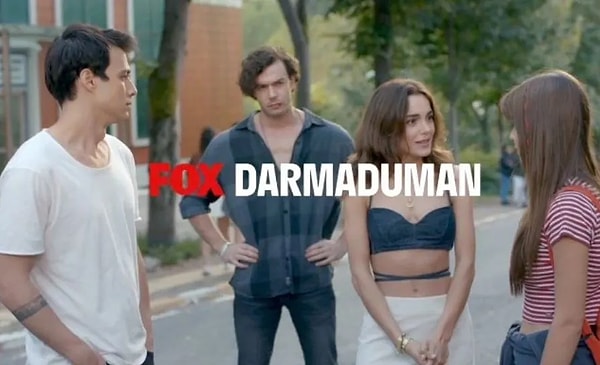 4. FOX TV'nin yeni dizisi Darmaduman'ın Perşembe ya da Cumartesi günü yayınlanacağı söylentileri dolanıyor.