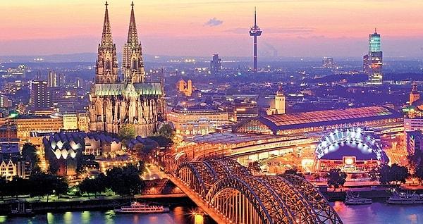Alman Seyahat Derneği DRV'de ek ücretlerin turistleri rahatsız ederek iptal dalgası yarattığı belirtilirken, 15 Euroyu aşan enerji ücretlerinde turları iptal ediyor.