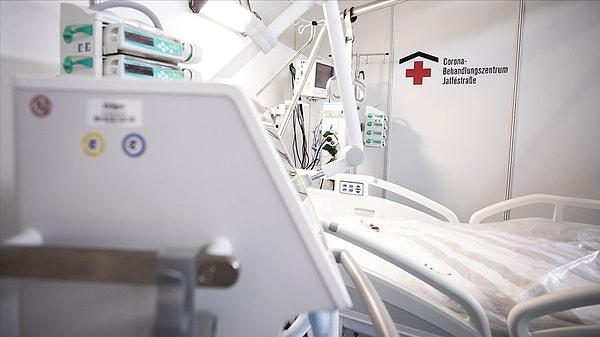 Alman Hastaneler Birliği de geçen ay yaptığı araştırmada, enerji fiyatlarındaki artışla birlikte yükselen enflasyonun, faaliyetlerini aksattığını, yüzde 40 oranında hastanelerin iflasın eşiğine geldiğini belirtti.