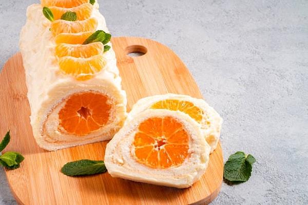 1. C vitamini deposu: Mandalinalı rulo pasta tarifi