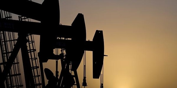 Petrolde OPEC Genel Sekreteri'nin "Gelecekte yaşanabilecek bir krizi önlemek için şimdi üretimi kısma kararı aldık" sözleri sonrası sert düşüş!