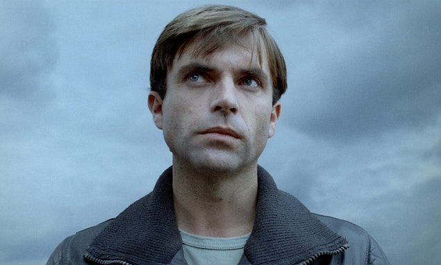 Sadece Isabelle Adjani de değil; Possesion'ın etkisinden çıkamayan diğer bir ünlü oyuncu ise Sam Neill.