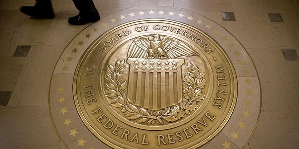 Fed'in 8 Eylül'de yapılan iskonto faizi toplantısının açıklanan tutanakları Minneapolis Fed'in 100 baz puanlık bir artırım yönünde oy kullandığını ortaya koydu.
