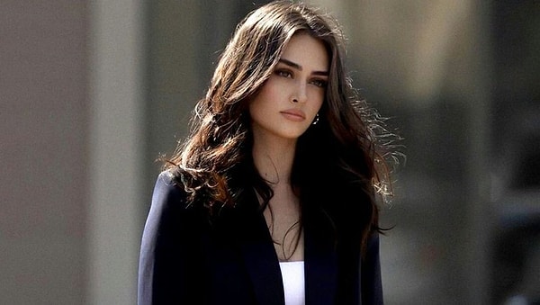 1. Esra Bilgiç