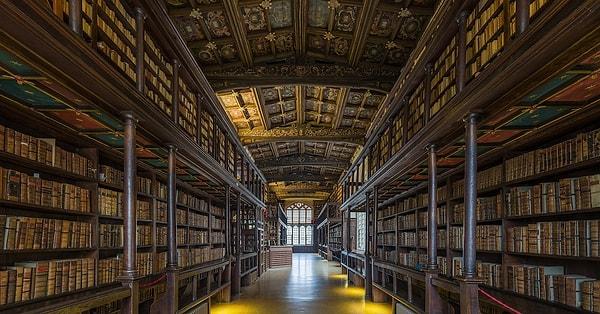 13. Duke Humfrey’s Library, Bodleian Library, Oxford University