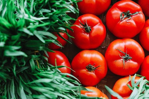 Yıllarca sebze sandığımız domates aslında meyveymiş!