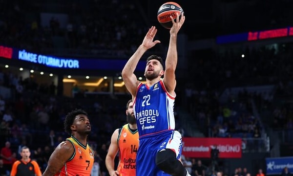 Anadolu Efes'te Micic'in Çabası Yetmedi