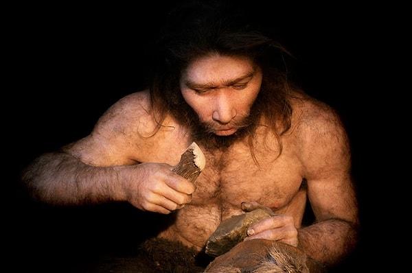 Çalışma, 25 yıldır Neandertallerin DNA'larını mağara zemini kirinden çıkarmaktan beyin hücrelerini kopyalamaya kadar olan sırlarını ortaya çıkaran İsveçli bir genetikçi olan Svante Pääbo'nun da dahil olduğu bir araştırma ekibi tarafından gerçekleştirildi.