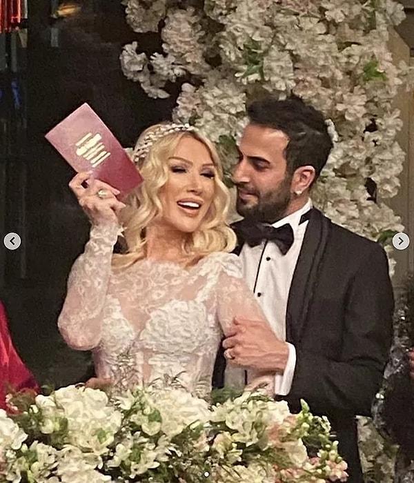 Geçtiğimiz Nisan ayında sürpriz bir şekilde nikah masasına oturan Seda Sayan ve Çağlar Ökten çifti, aşklarını sosyal medyadan paylaşmayı ihmal etmiyor biliyorsunuz ki.