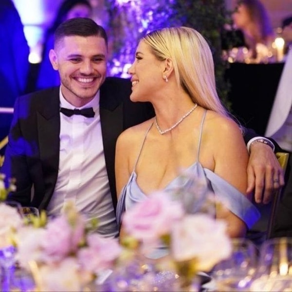 Tabi ünlü çiftin ayrılığı da sessiz sedasız olmadı. Icardi, Wanda Nara'nın kalbini yeniden kazanmak için Arjantin'e gitmiş ama işler pek de istediği gibi olmamıştı.