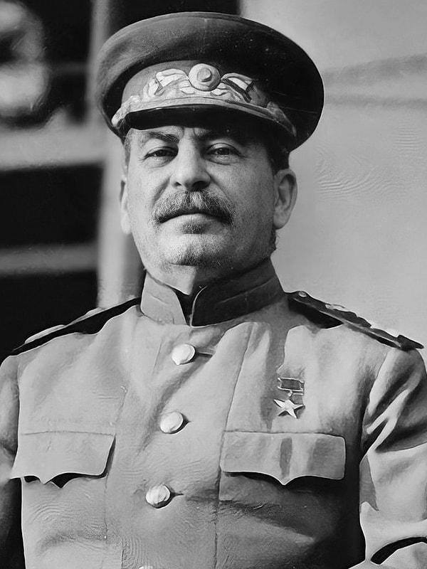 Tarihe adını yazdırmış Sovyet diktatörü Joseph Stalin'i bilmeyeniniz yoktur.
