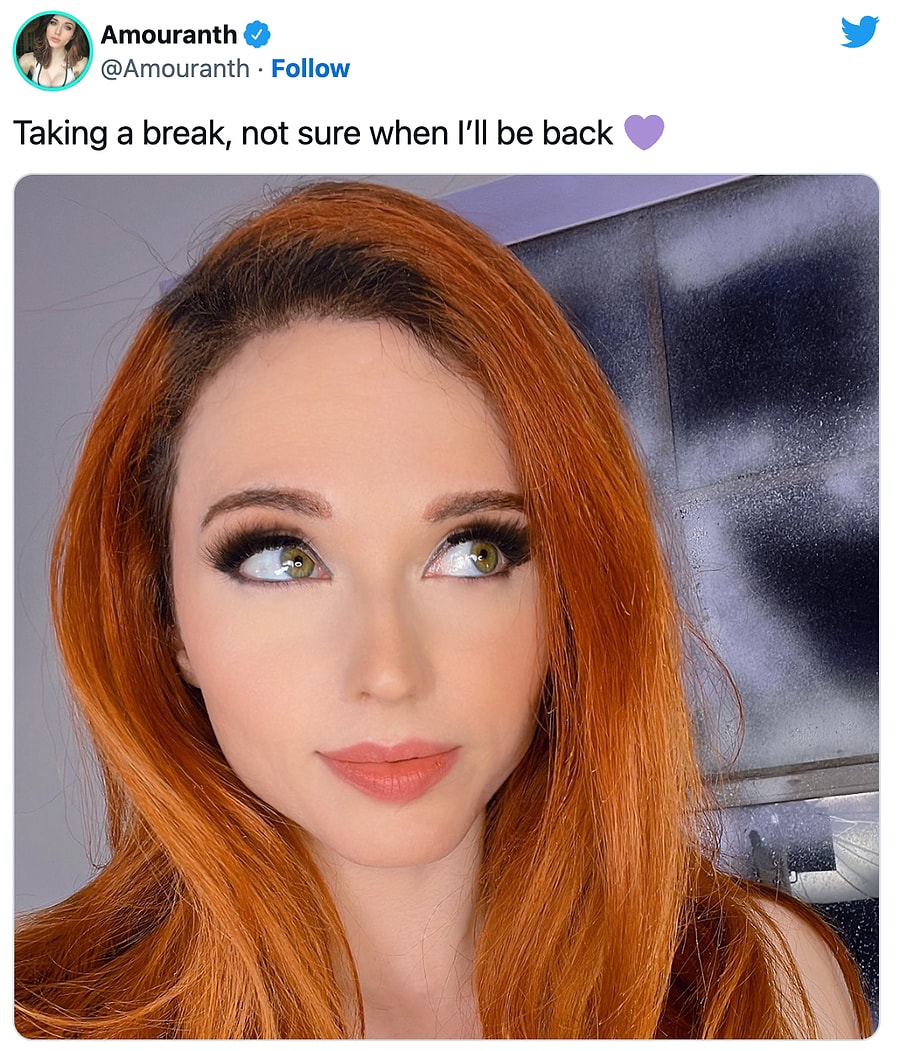 Kocası Tarafından İstismar Edildiğini Açıklayan Amouranth Twitch'e