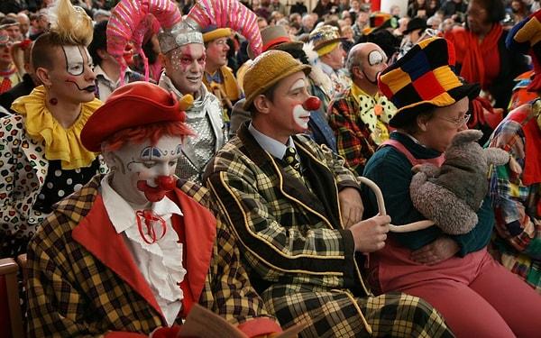 3. Clowns International, palyaçolar için kurulan bir dernektir.