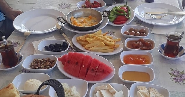 s-a4a14fd81cca49109bee7db93334170a94dca168 İstanbul – Antalya Ortası Yol Üstünde En Lezzetli Yemekleri Yiyebileceğiniz Yerler