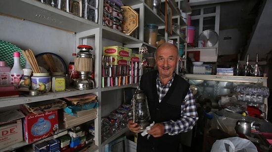 Bu Dükkana Gelenler Elleri Boş Çıkıyor