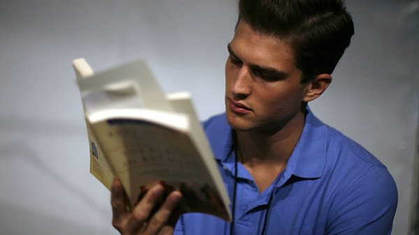 Sen hayatın boyunca 50 kitap okumuşsun!