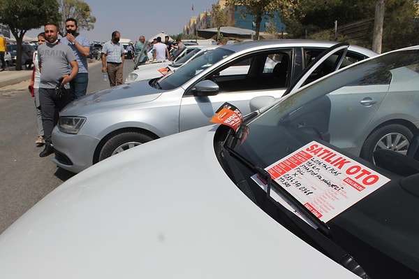 Renault'un duyurduğu fabrika çıkışlı ikinci el otomobil satışı hakkında siz ne düşünüyorsunuz? Yorumlarda buluşalım.