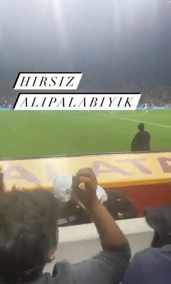 Ali Palabıyık'ın maçın önüne geçen kararlarına tepki gösteren Nihan Buruk, 'Hırsız Ali Palabıyık' yazarak tepkisini gösterdi. Ali Efe ise gözyaşlarına boğuldu.