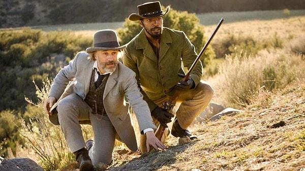 Kanye West, ünlü yönetmen Quentin Tarantino'nun Django Unchained filminin fikrini, çekeceği kliplerden biri için bir yapımcıyla konuşurken kendisinden çaldığını iddia etti.