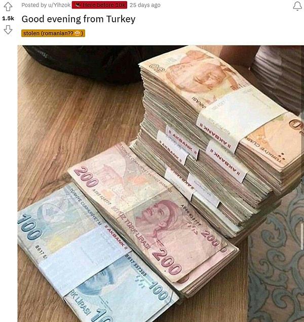 "Türkiye'den iyi akşamlar" yazarak bankadan çektiği paraları paylaşan bir kullanıcı, 160'tan fazla yorum aldı.