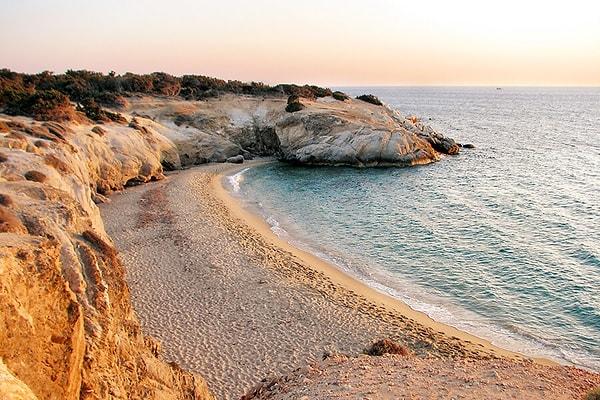 12. Aliko Plajı / Nakşa Adası / Yunanistan