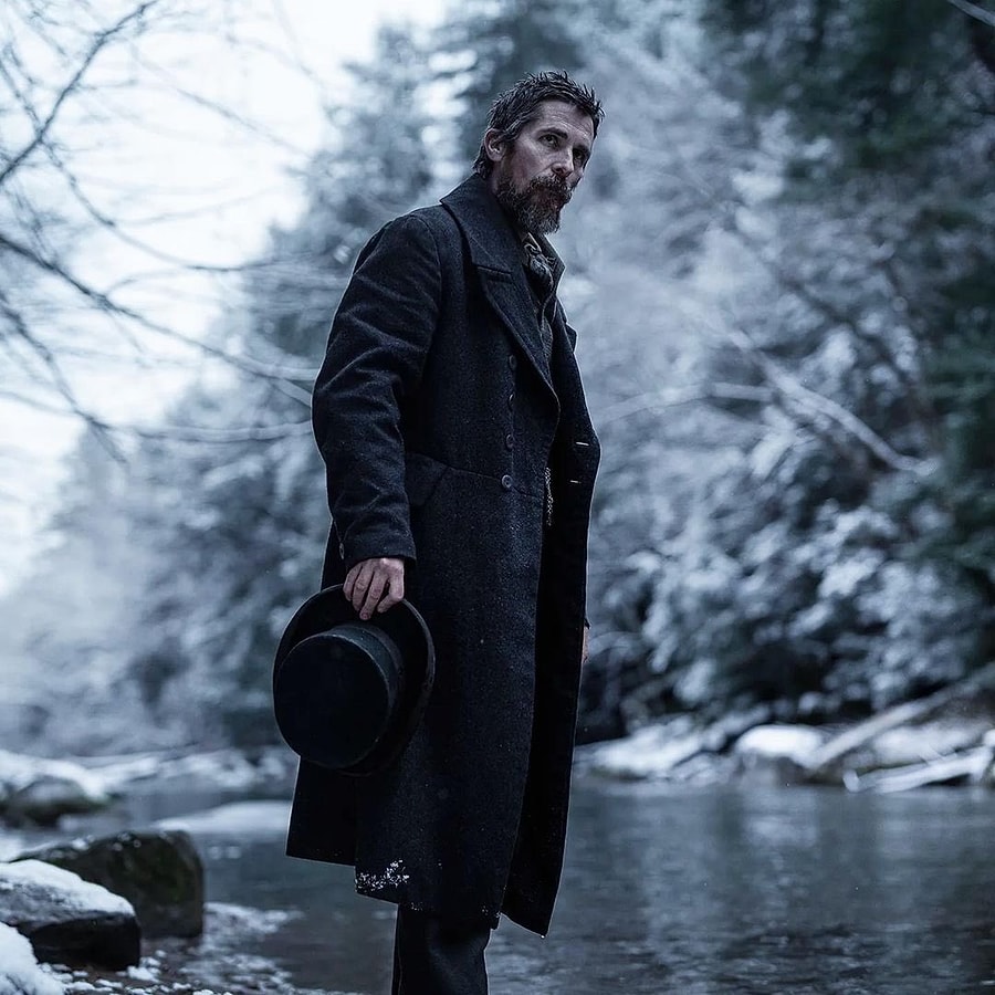 Christian Bale Başrolde Edgar Allan Poe Döneminde Geçen The Pale Blue