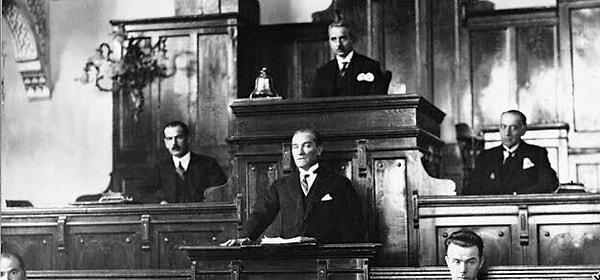3. Mustafa Kemal Atatürk kaç senesinde cumhurbaşkanı olmuştur?