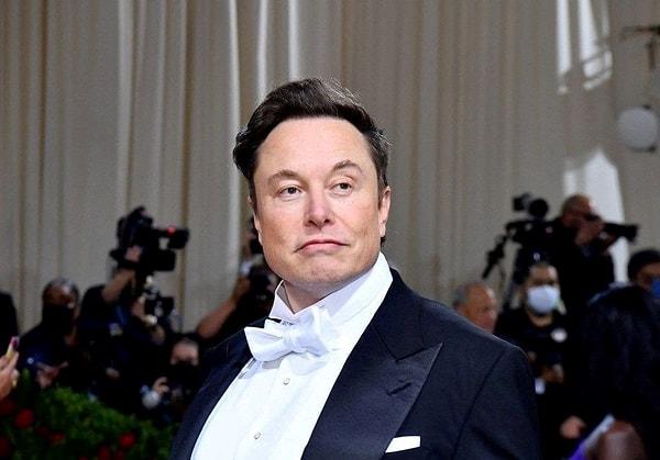 Geçtiğimiz Haziran ayında 51 yaşına basan Elon Musk, dünya gündeminde kendi adından sık sık bahsettiren isimlerden.