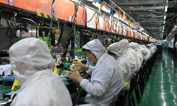 Zhengzhou'daki üretim merkezi, dünyanın en büyük iPhone fabrikası.