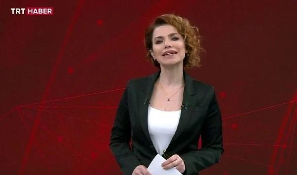 TRT spikeri Deniz Demir, canlı yayın esnasında okuduğu 29 Ekim mesajı nedeniyle gündem oldu.