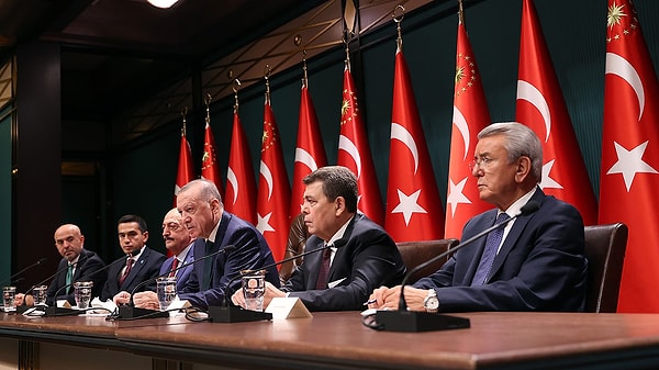 2022'ye başlarken, zam oranını Cumhurbaşkanı Erdoğan açıklamıştı.