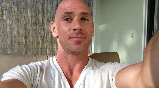 Johnny Sins, Yetişkin Filmlerinde Canlandırmayı En Sevdiği ...