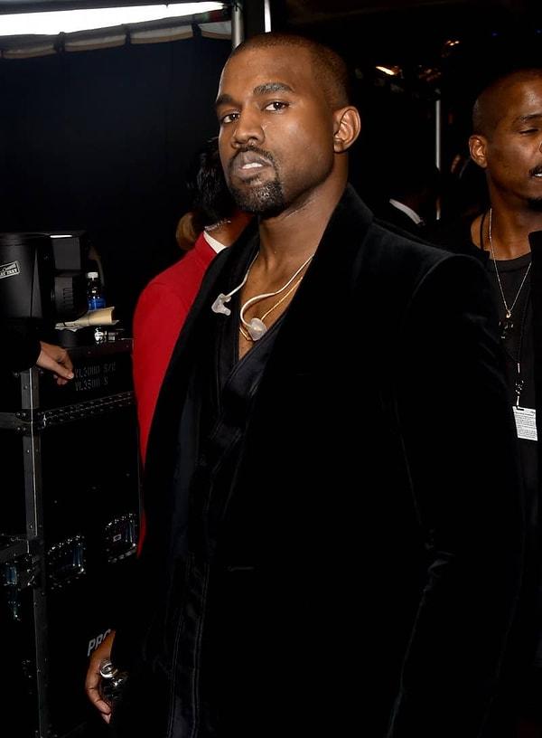 2. Kanye West müzik kariyerine prodüktör olarak başlamıştır.